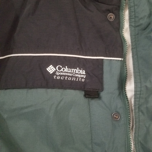 Columbia Mens all weather coat. - Picture 3 of 6